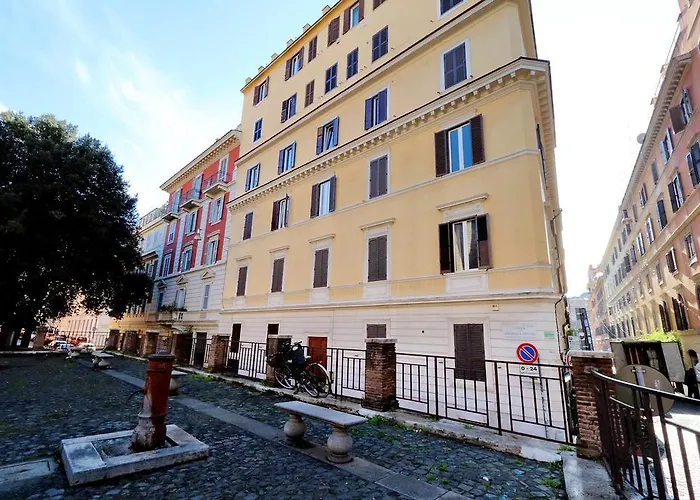 Piazza Capponi רומא